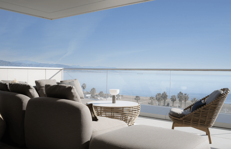 Malaga Towers: Ann Sand’s Mastery of Space and Style 